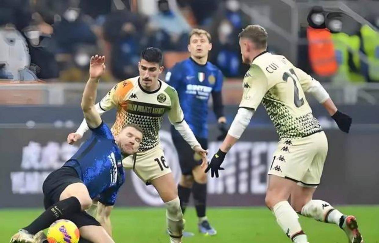 爱游戏-转会期突围战来临；国际米兰围绕NBA常规赛单刀错失；目标明确；数据趋势出现新变化的简单介绍