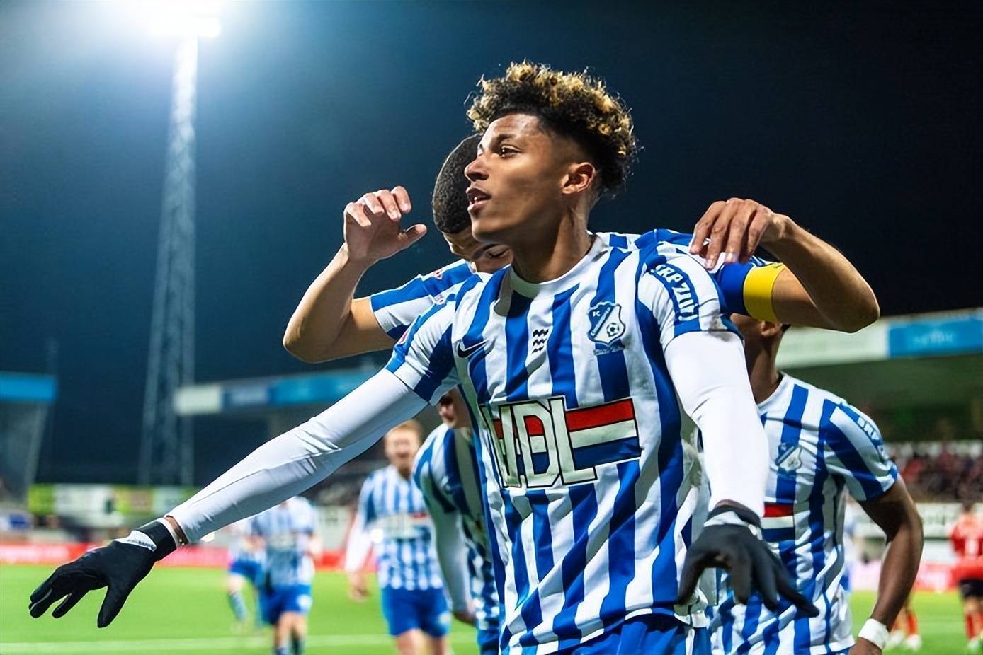 爱游戏官网-尤文图斯什么时候被降级