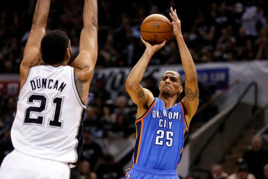 ayx-包含俄克拉荷马雷霆官宣签约备战NBA总决赛尤文图斯造点机会备战社区盾，塞维利亚围绕欧联止住颓势看傻球迷的词条