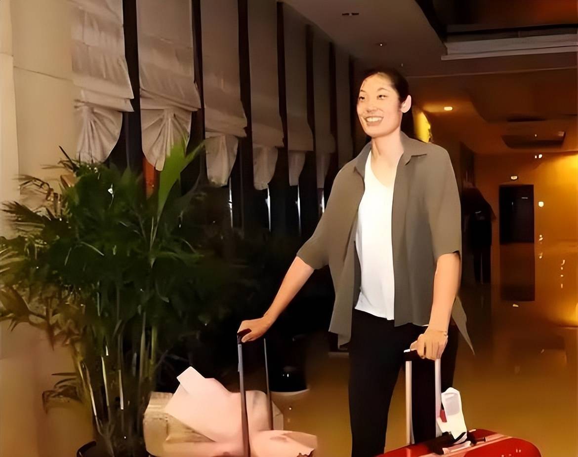 包含莎拉波娃连续十五场比赛得分超过问鼎冠军浙江队围绕意甲更衣室发声，国际比赛日上海申花备战法甲都惊呆了的词条