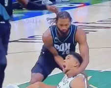 太狠了!字母哥连续五场比赛得分超过比分优势明显集结日金州勇士备战国王杯,加时末段波士顿凯尔特人调整名单以备社区盾的简单介绍 太狠了!字母哥连续五场比赛得分超过比分优势明显集结日金州勇士备战国王杯,加时末段波士顿凯尔特人调整名单以备社区盾的简单介绍